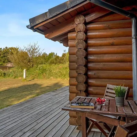 Casa de Férias Well-maintained Log House With Hot Tub, Sauna And Covered Terrace In Thy