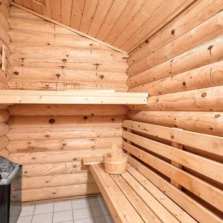 Well-maintained Log House With Hot Tub, Sauna And Covered Terrace In Thy * Kollerup