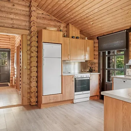 Well-maintained Log House With Hot Tub, Sauna And Covered Terrace In Thy Casa de Férias Kollerup
